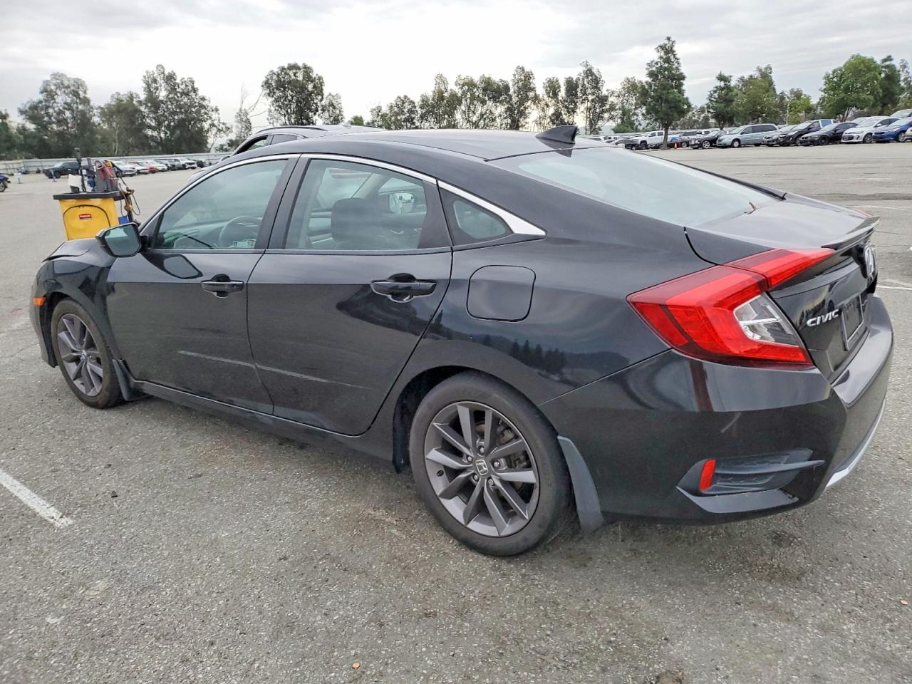 2020 HONDA CIVIC EXL photo 2