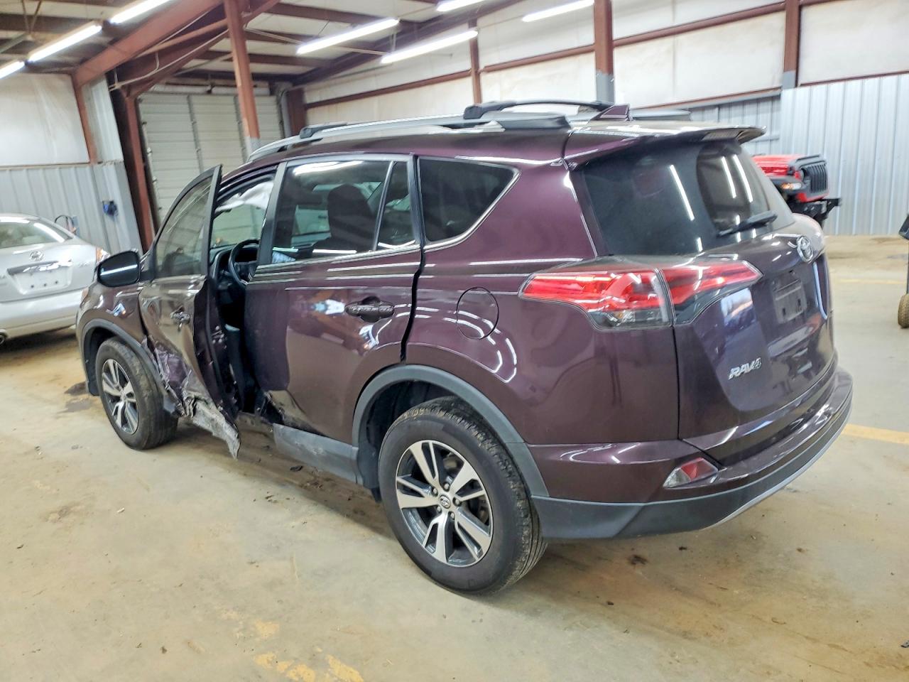 2018 TOYOTA RAV4 ADVENTURE photo 2