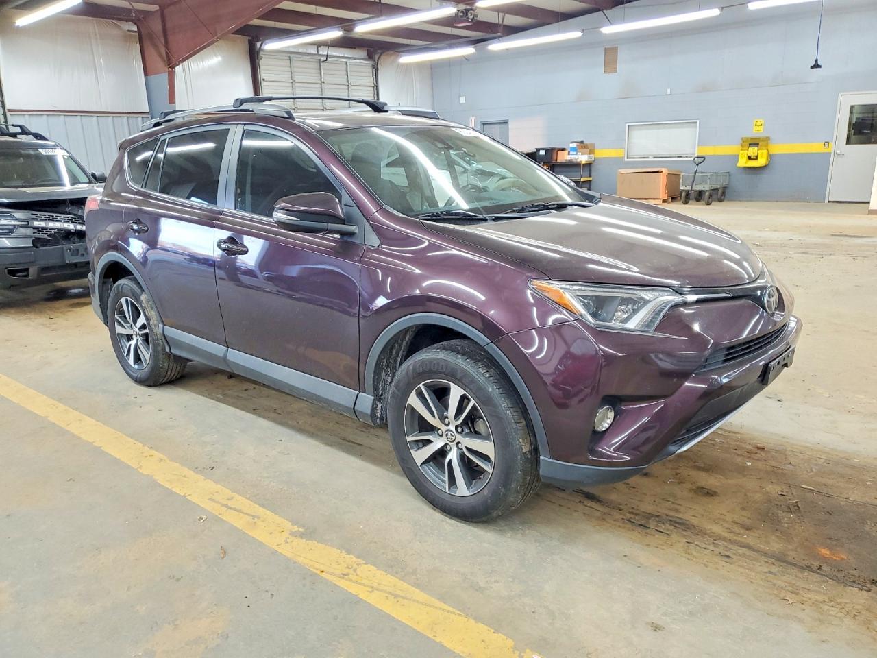 2018 TOYOTA RAV4 ADVENTURE photo 4