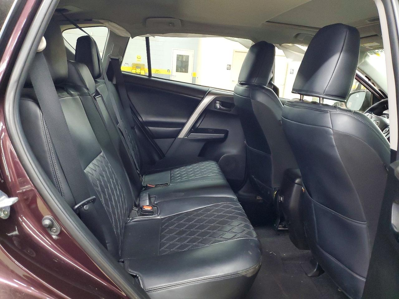 2018 TOYOTA RAV4 ADVENTURE photo 11