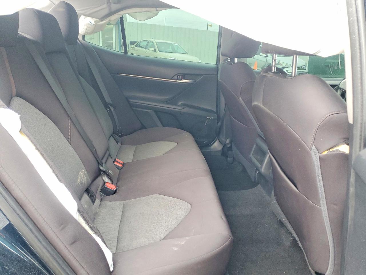2018 TOYOTA CAMRY L photo 10