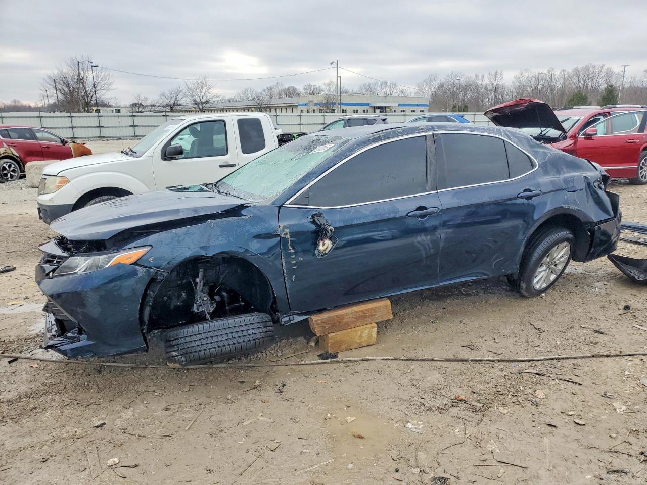 2018 TOYOTA CAMRY