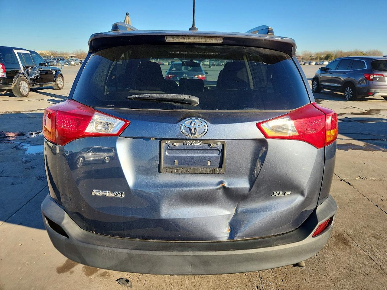 2013 TOYOTA RAV4 XLE photo 6
