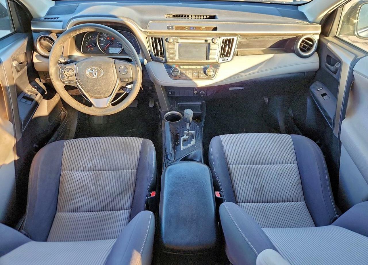 2013 TOYOTA RAV4 XLE photo 8
