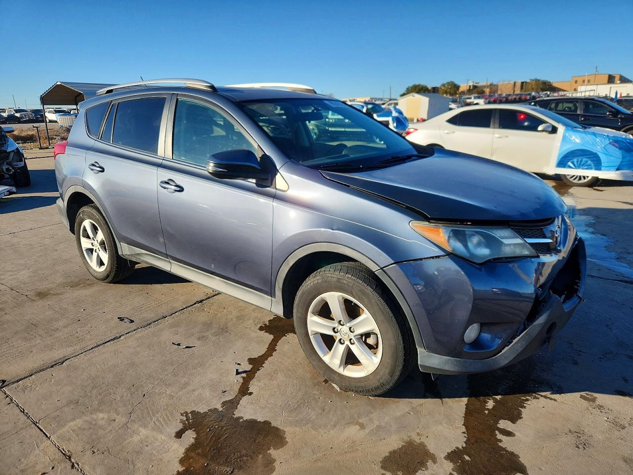 2013 TOYOTA RAV4 XLE photo 4