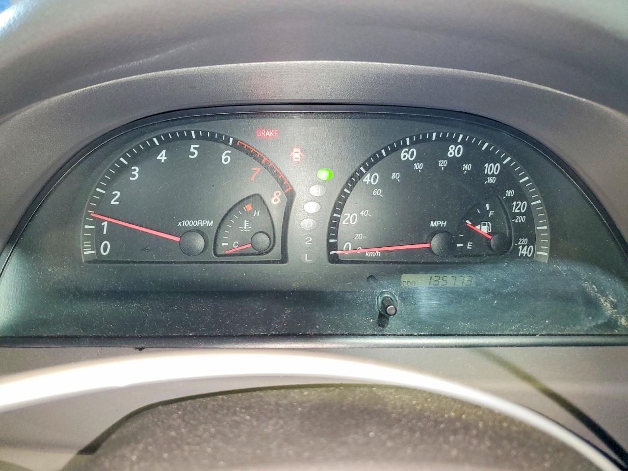 2002 TOYOTA CAMRY LE photo 9