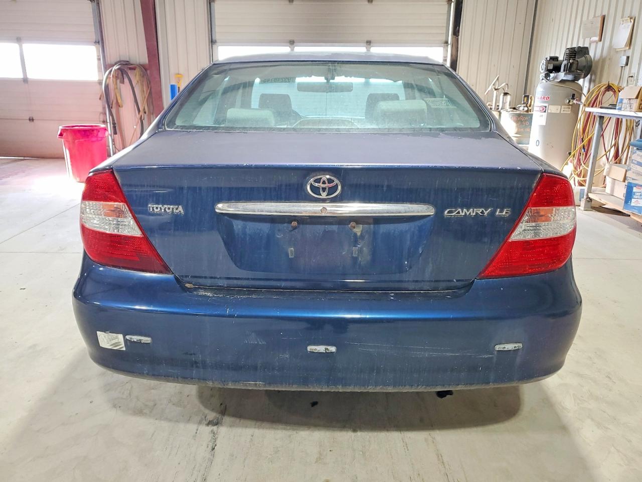 2002 TOYOTA CAMRY LE photo 6