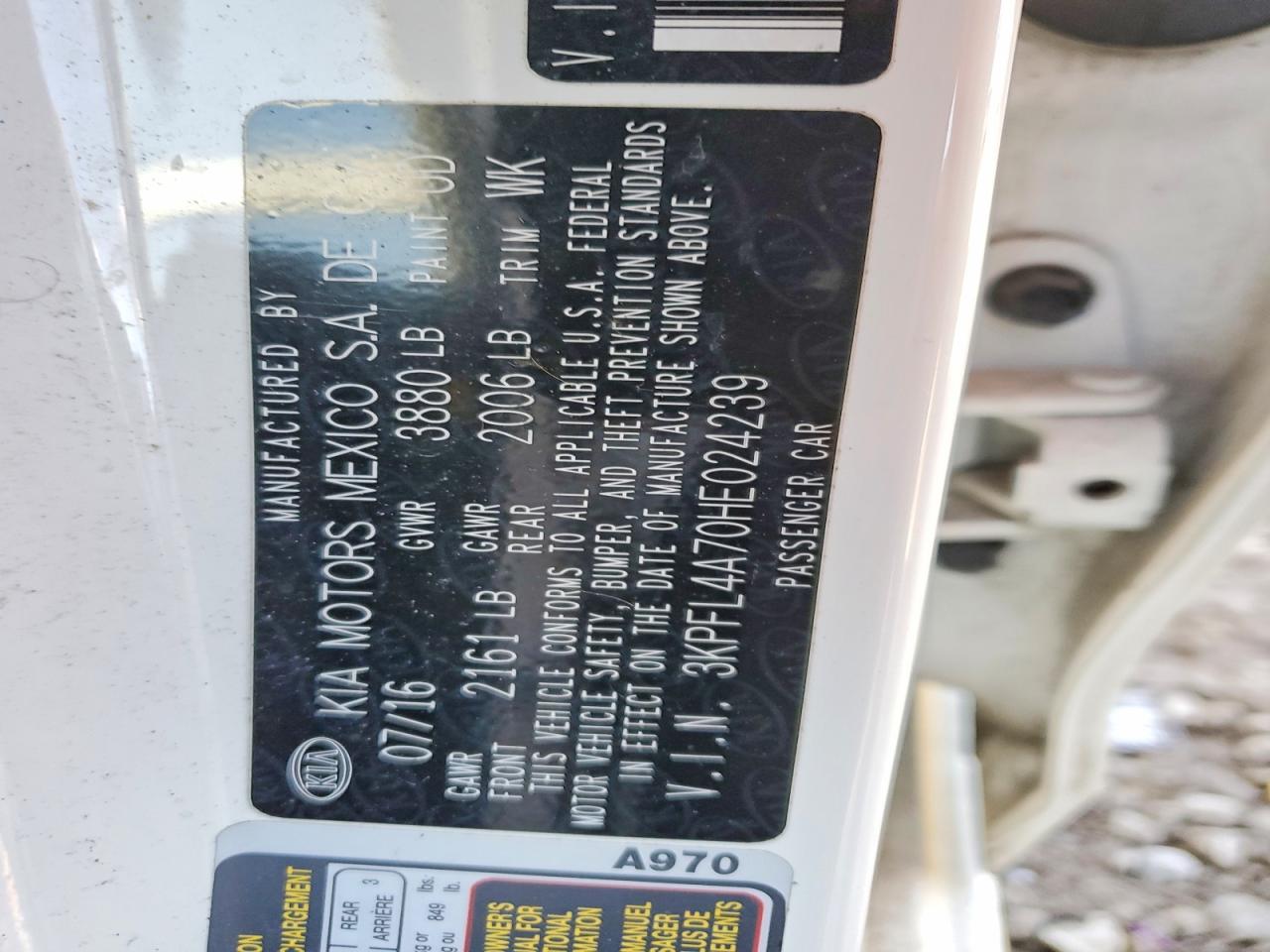 2017 KIA FORTE LX photo 13