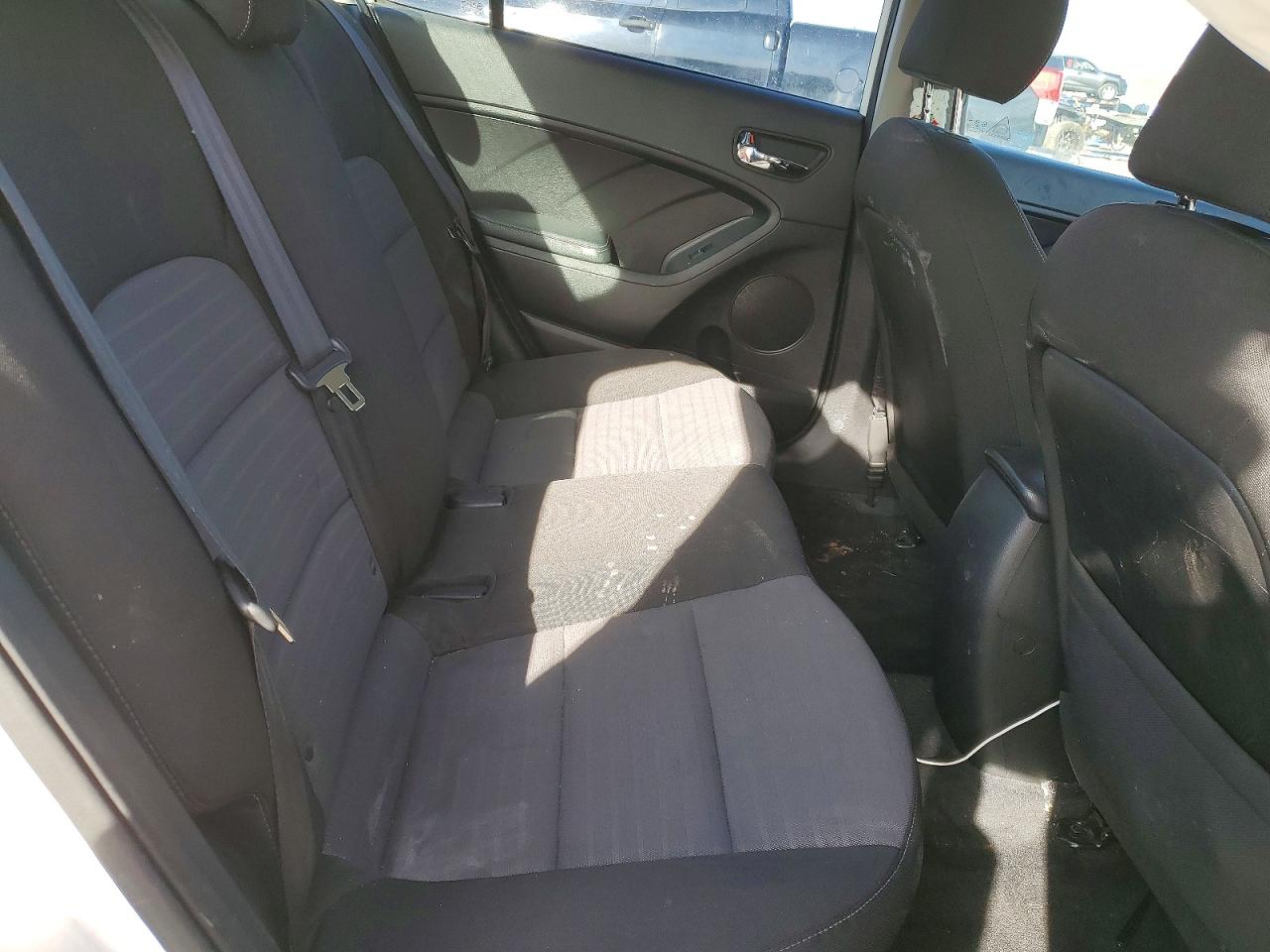2017 KIA FORTE LX photo 10