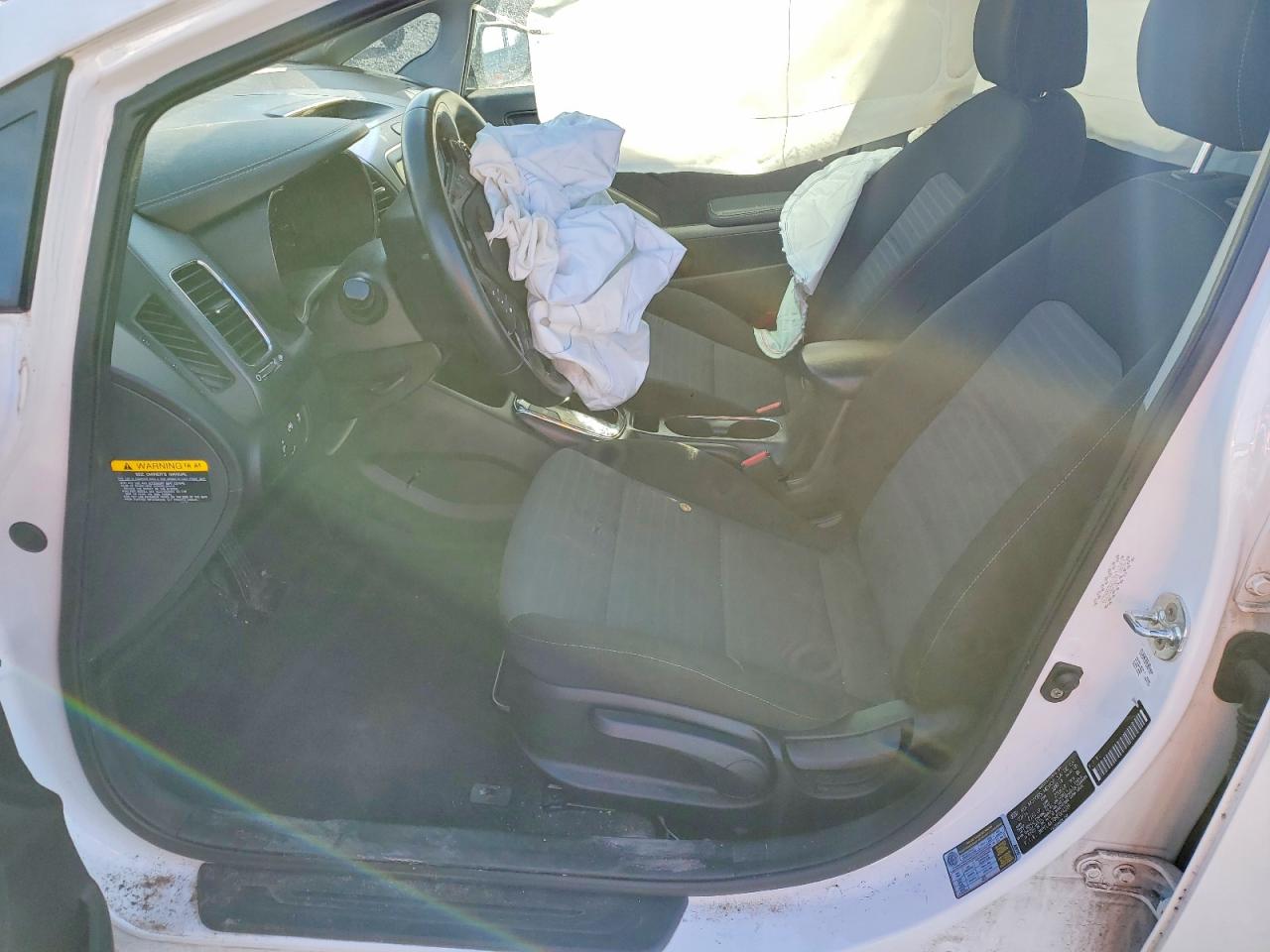 2017 KIA FORTE LX photo 7
