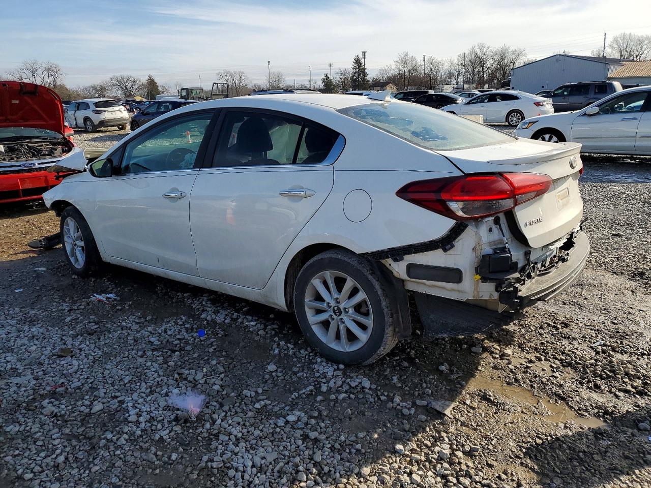 2017 KIA FORTE LX photo 2