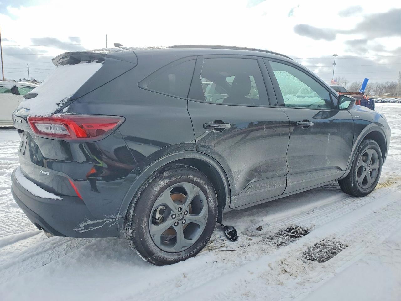 2025 FORD ESCAPE ST LINE photo 3