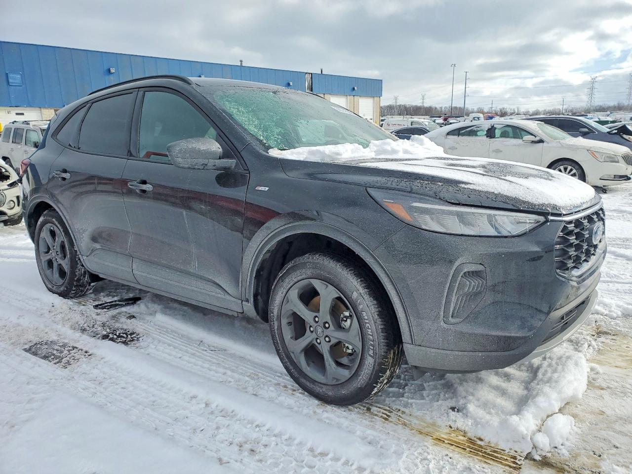 2025 FORD ESCAPE ST LINE photo 4