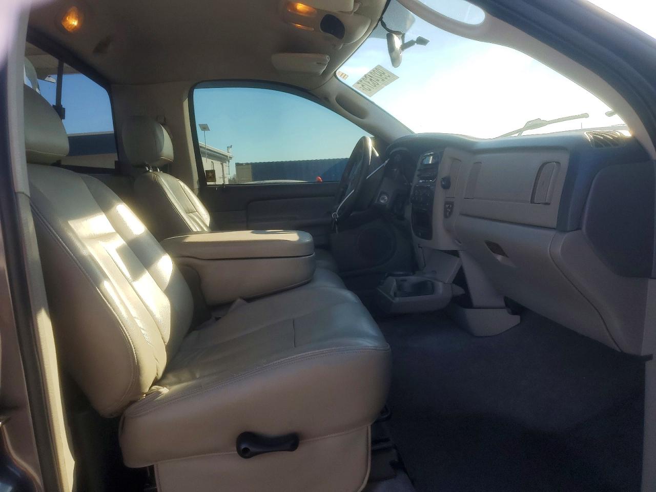 2003 DODGE RAM 1500 ST photo 10