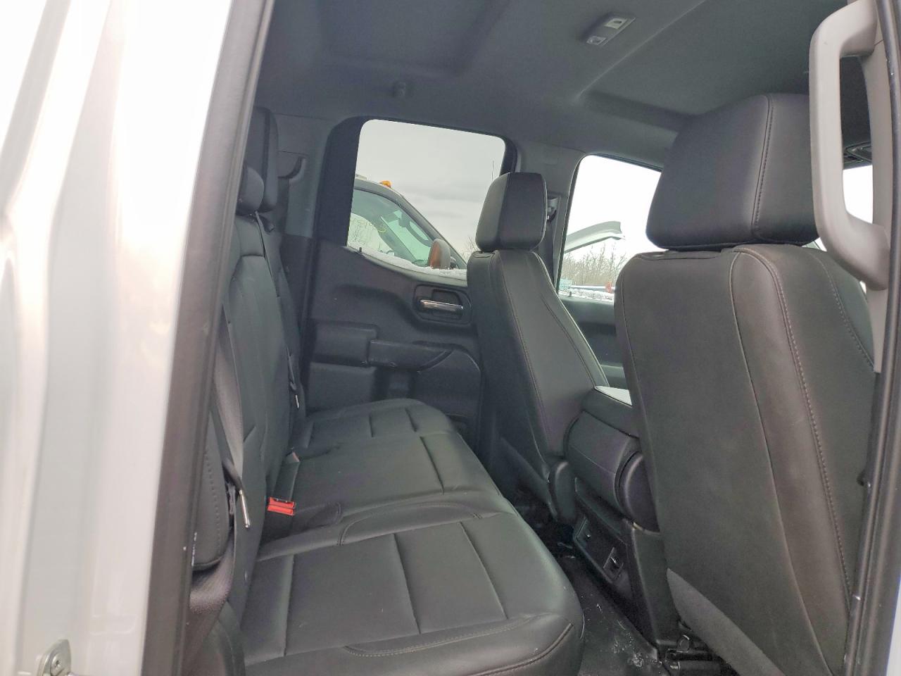 2023 CHEVROLET SILVERADO K1500 photo 10
