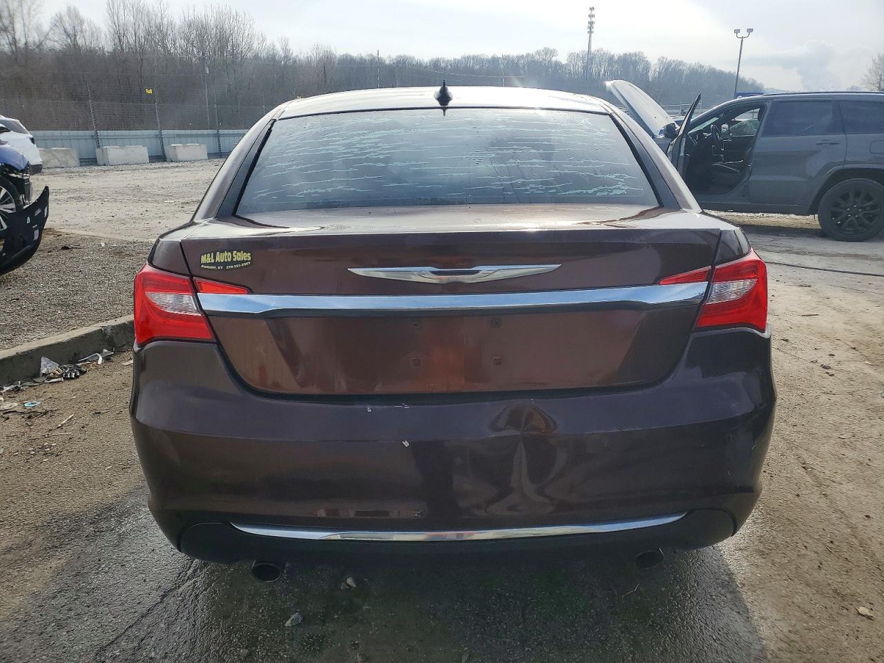 2013 CHRYSLER 200 LX photo 6