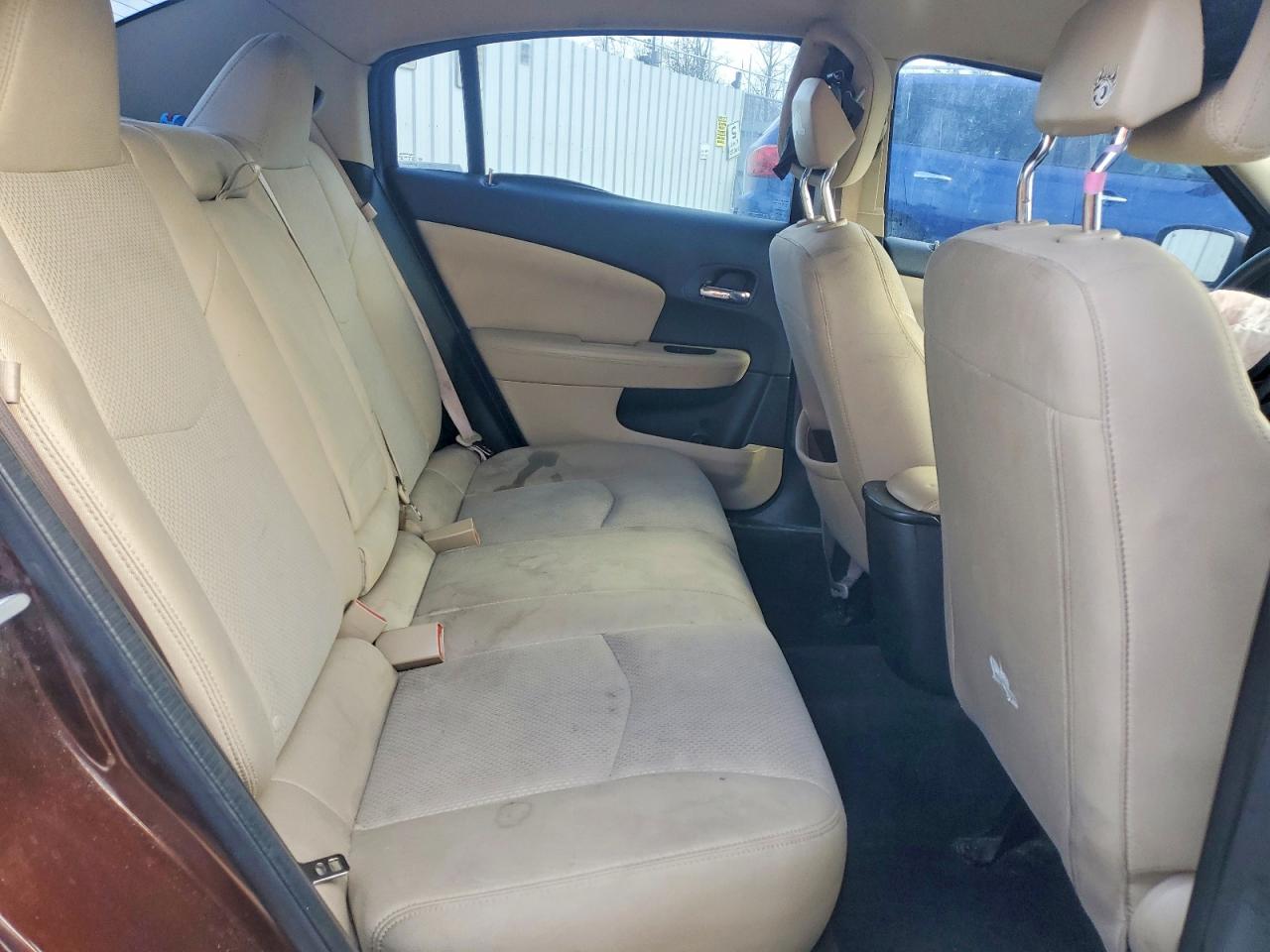 2013 CHRYSLER 200 LX photo 10