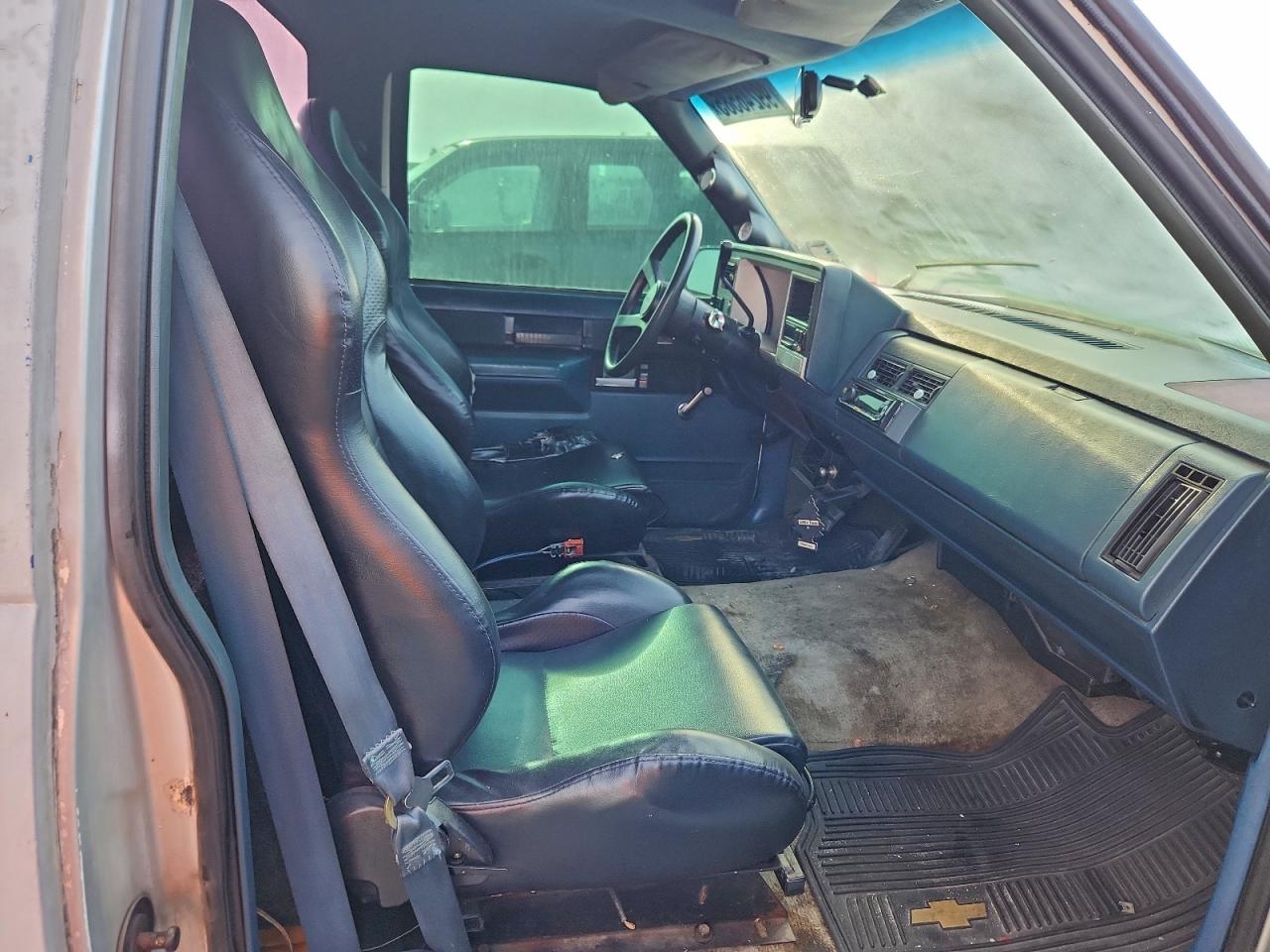 1989 GMC SIERRA C1500 photo 10