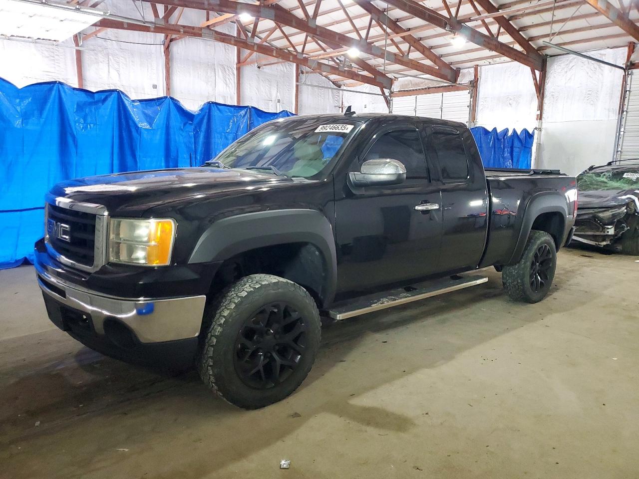 2011 GMC SIERRA