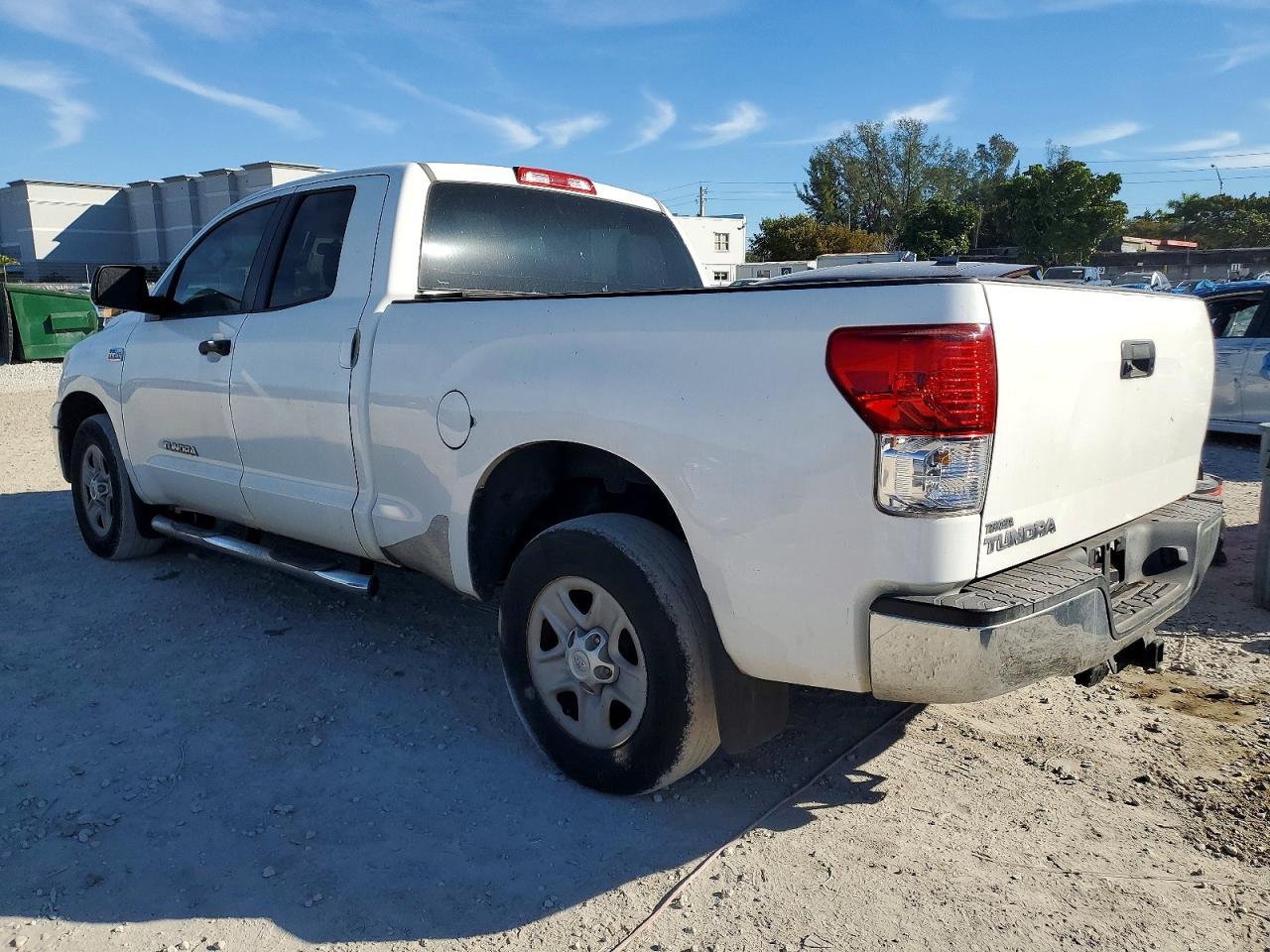 2013 TOYOTA TUNDRA DOUBLE CAB SR5 photo 2