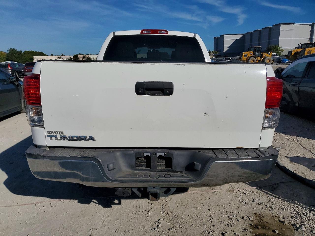 2013 TOYOTA TUNDRA DOUBLE CAB SR5 photo 6