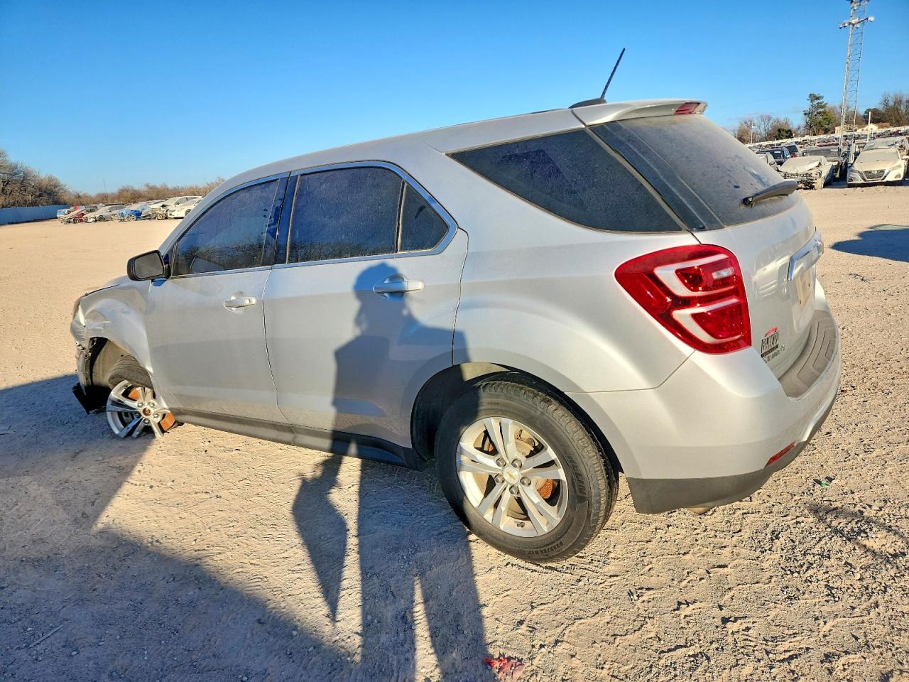 2017 CHEVROLET EQUINOX LS photo 2