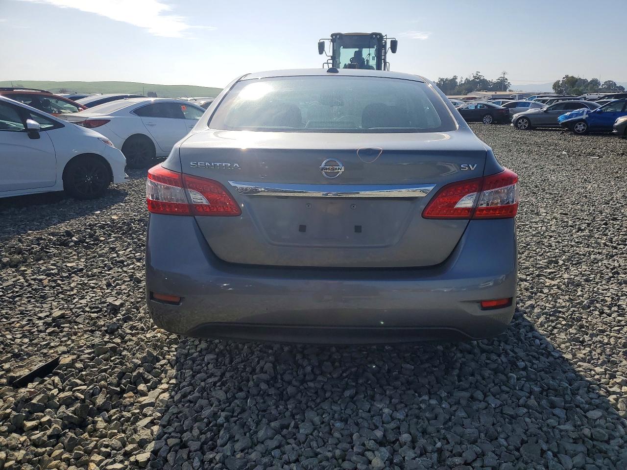 2015 NISSAN SENTRA S photo 6