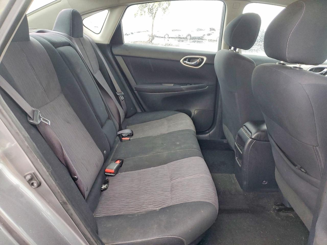 2015 NISSAN SENTRA S photo 10