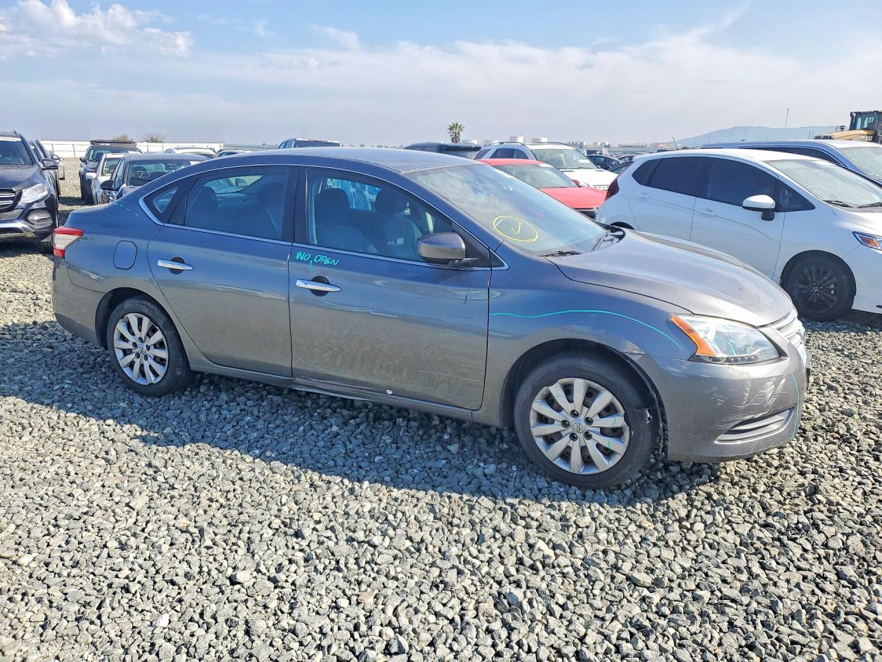 2015 NISSAN SENTRA S photo 4