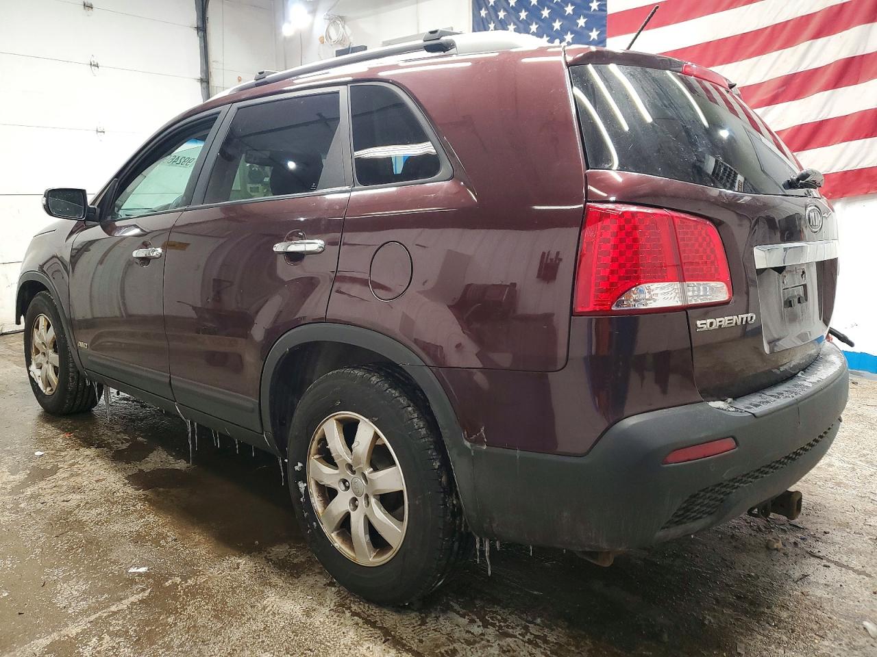 2012 KIA SORENTO BASE photo 2