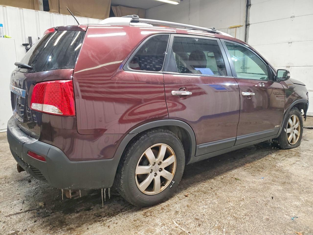 2012 KIA SORENTO BASE photo 3