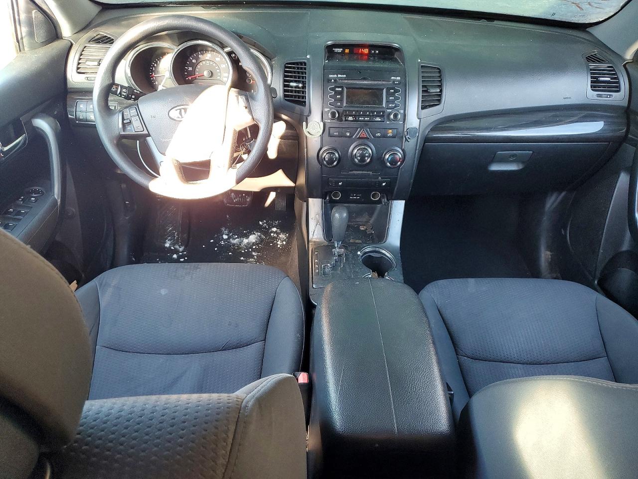 2012 KIA SORENTO BASE photo 8