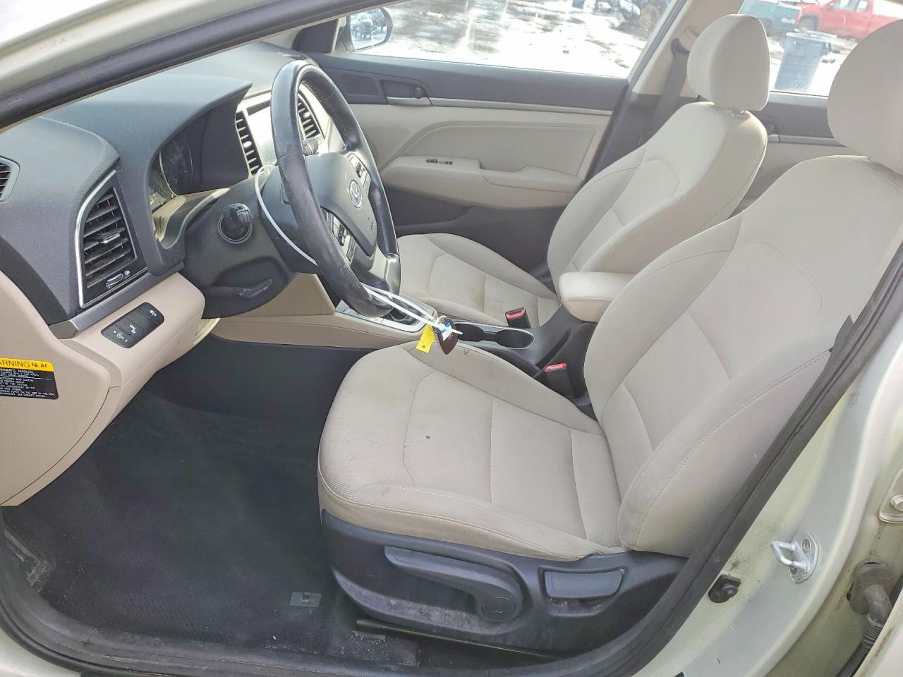 2017 HYUNDAI ELANTRA SE photo 7