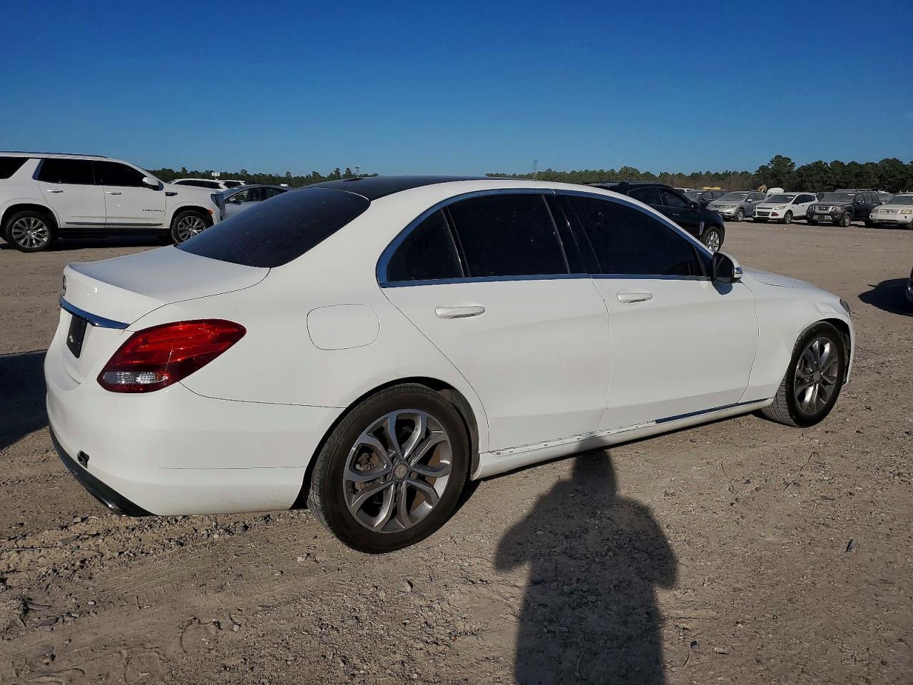 2015 MERCEDES-BENZ C 300 photo 3