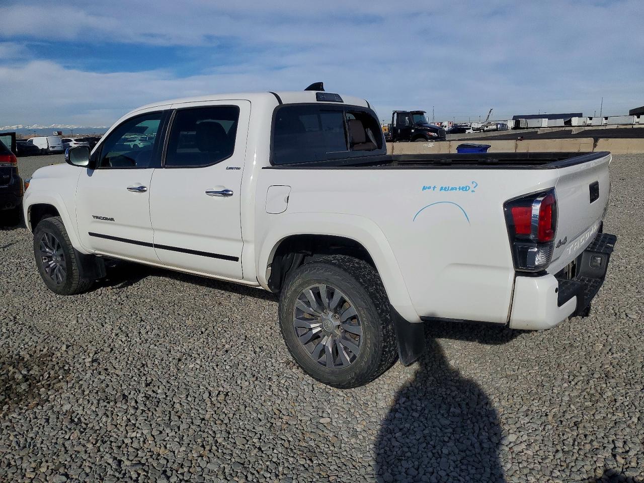 2022 TOYOTA TACOMA DOUBLE CAB photo 2