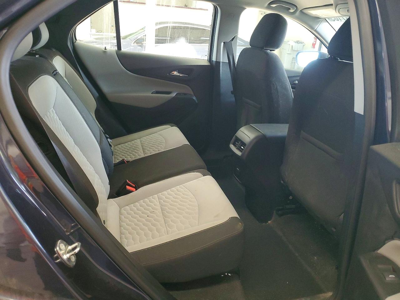 2018 CHEVROLET EQUINOX LS photo 11