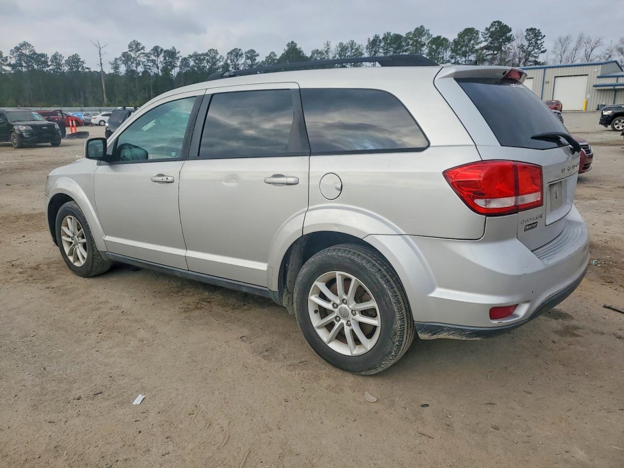 2013 DODGE JOURNEY SXT photo 2