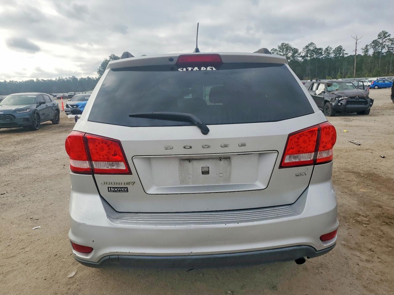 2013 DODGE JOURNEY SXT photo 6