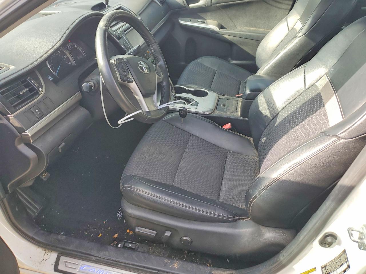 2012 TOYOTA CAMRY BASE photo 7