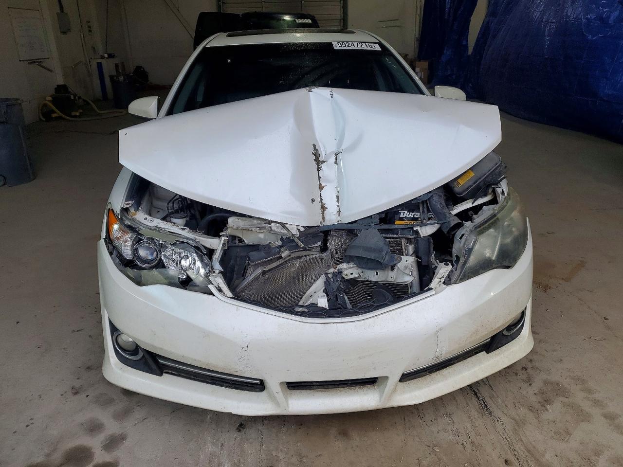 2012 TOYOTA CAMRY BASE photo 5