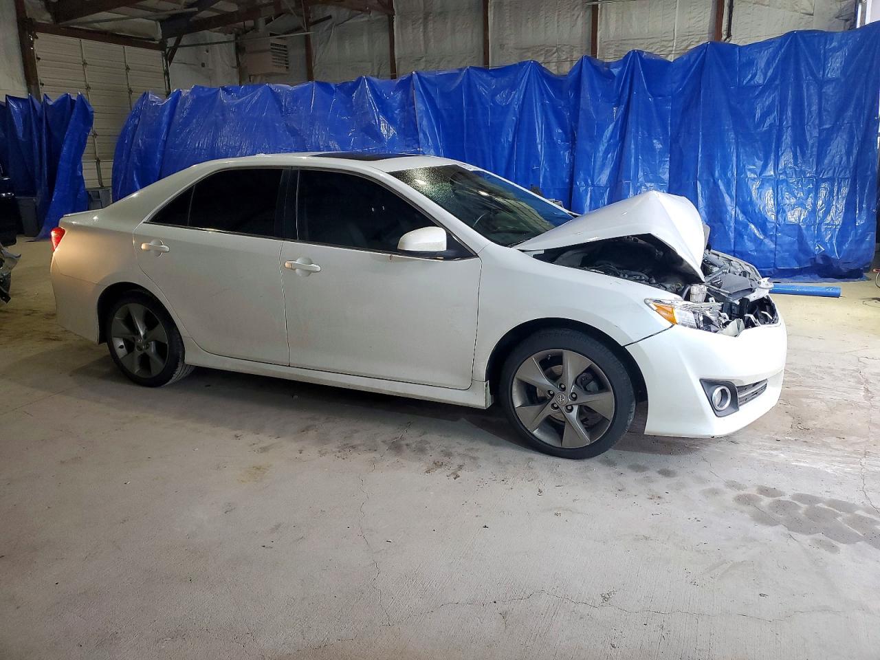 2012 TOYOTA CAMRY BASE photo 4