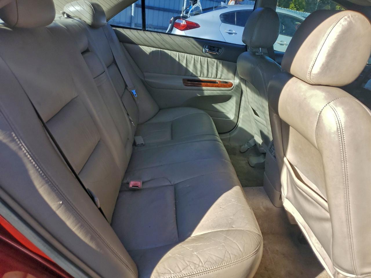 2003 TOYOTA CAMRY LE photo 10