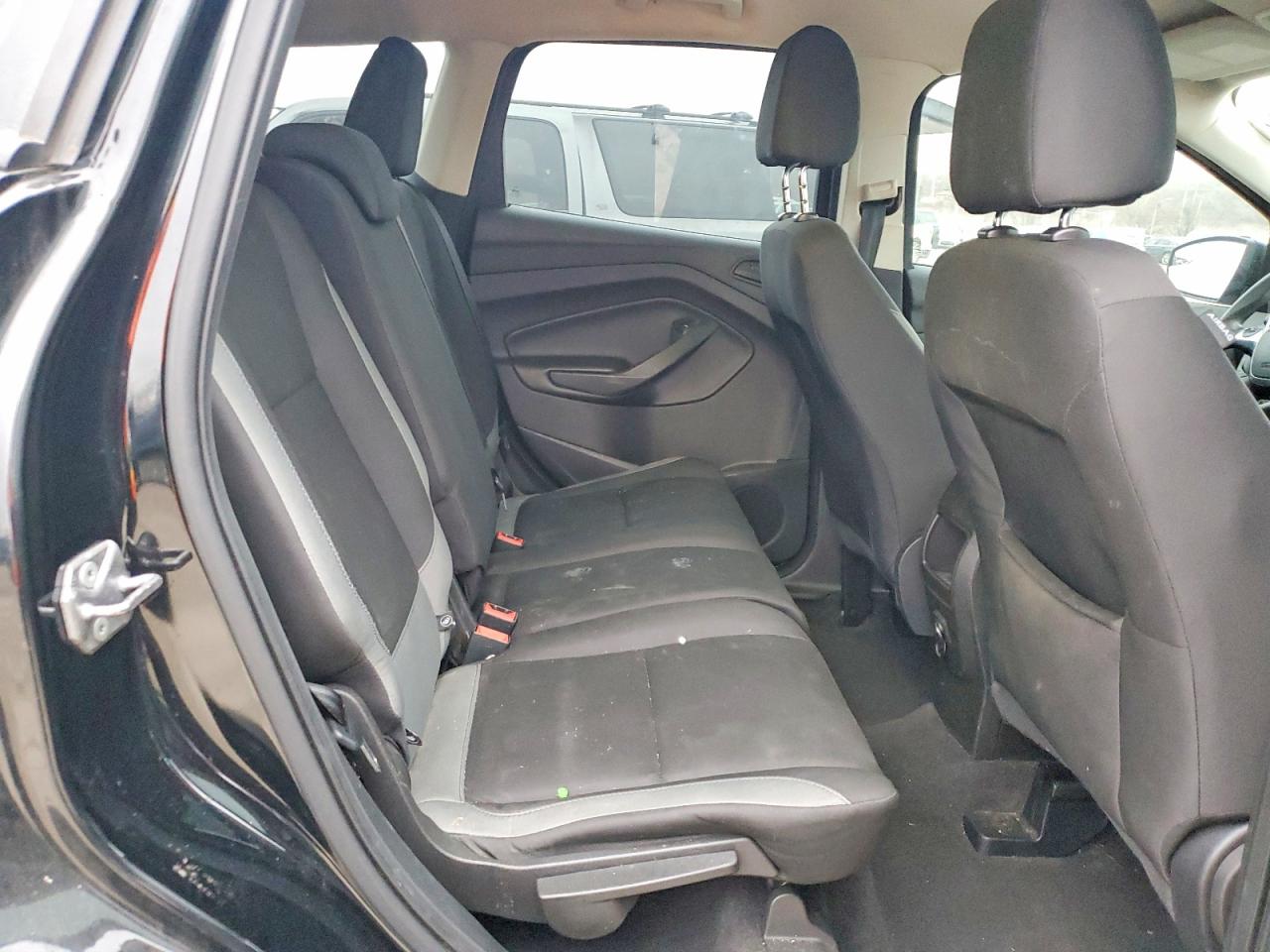 2016 FORD ESCAPE S photo 10
