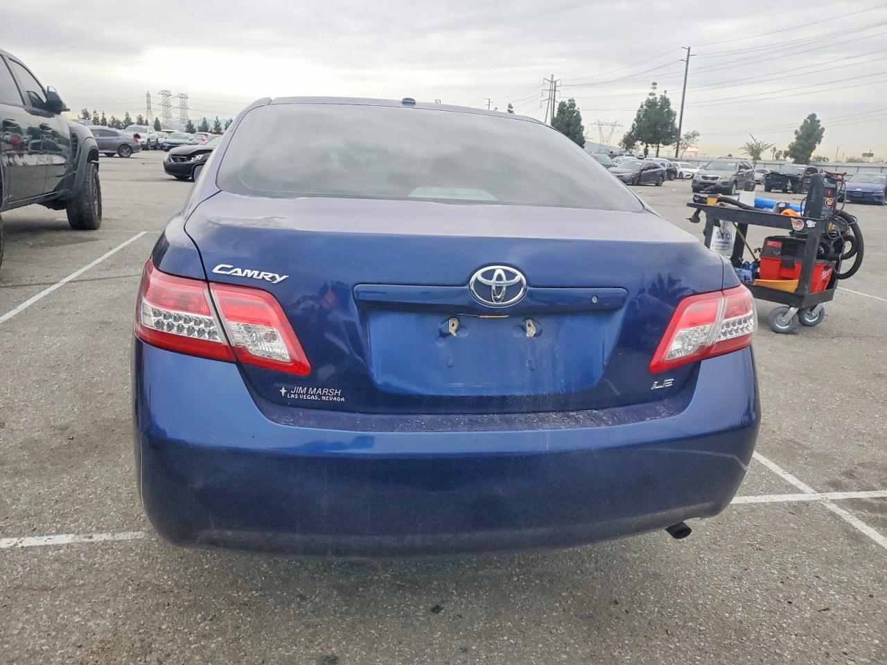2011 TOYOTA CAMRY BASE photo 6