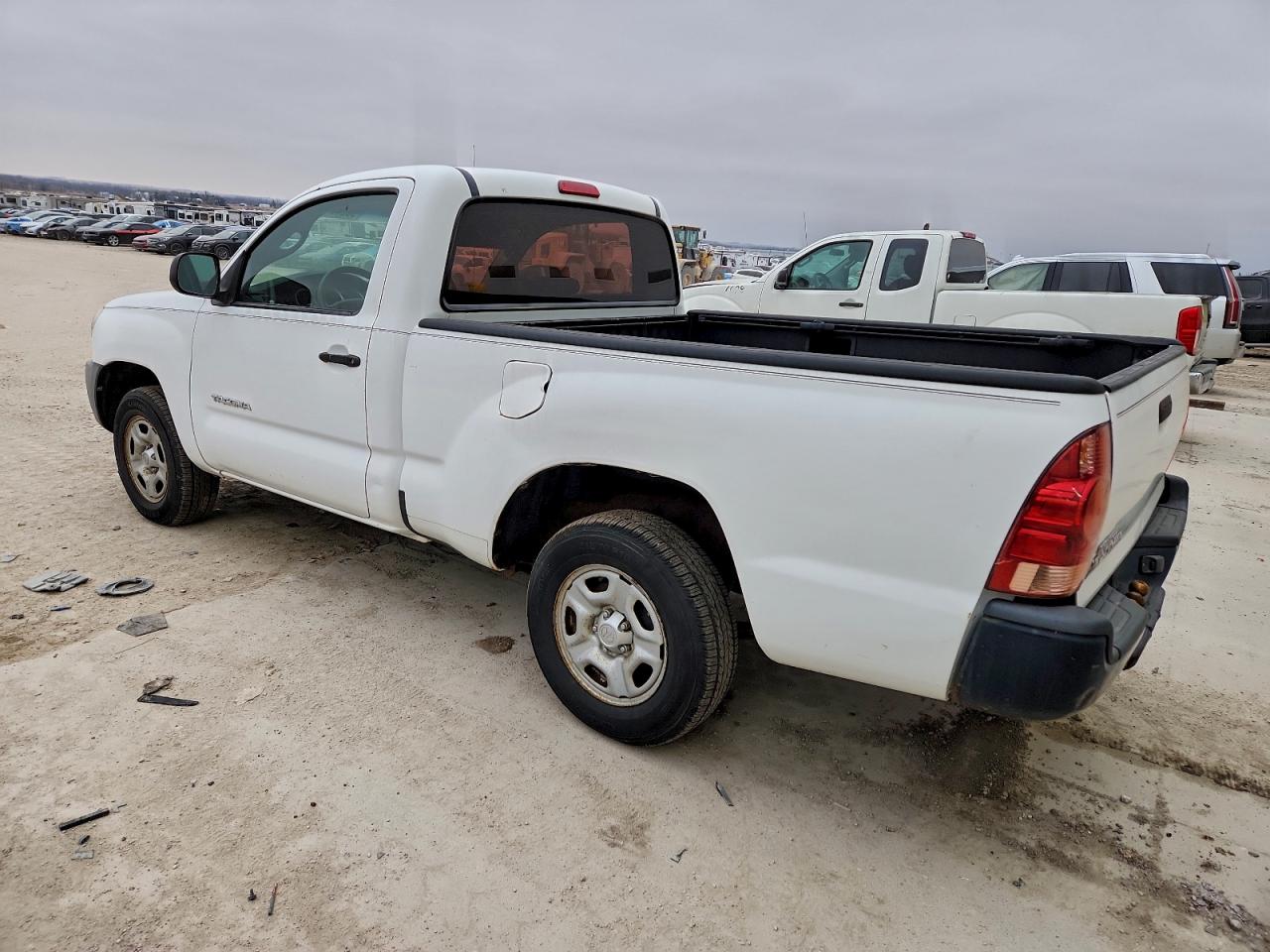 2006 TOYOTA TACOMA photo 2