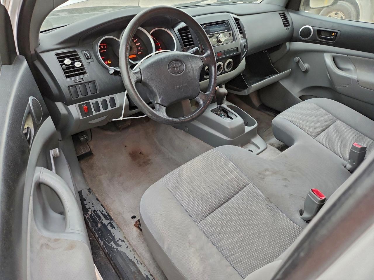 2006 TOYOTA TACOMA photo 8