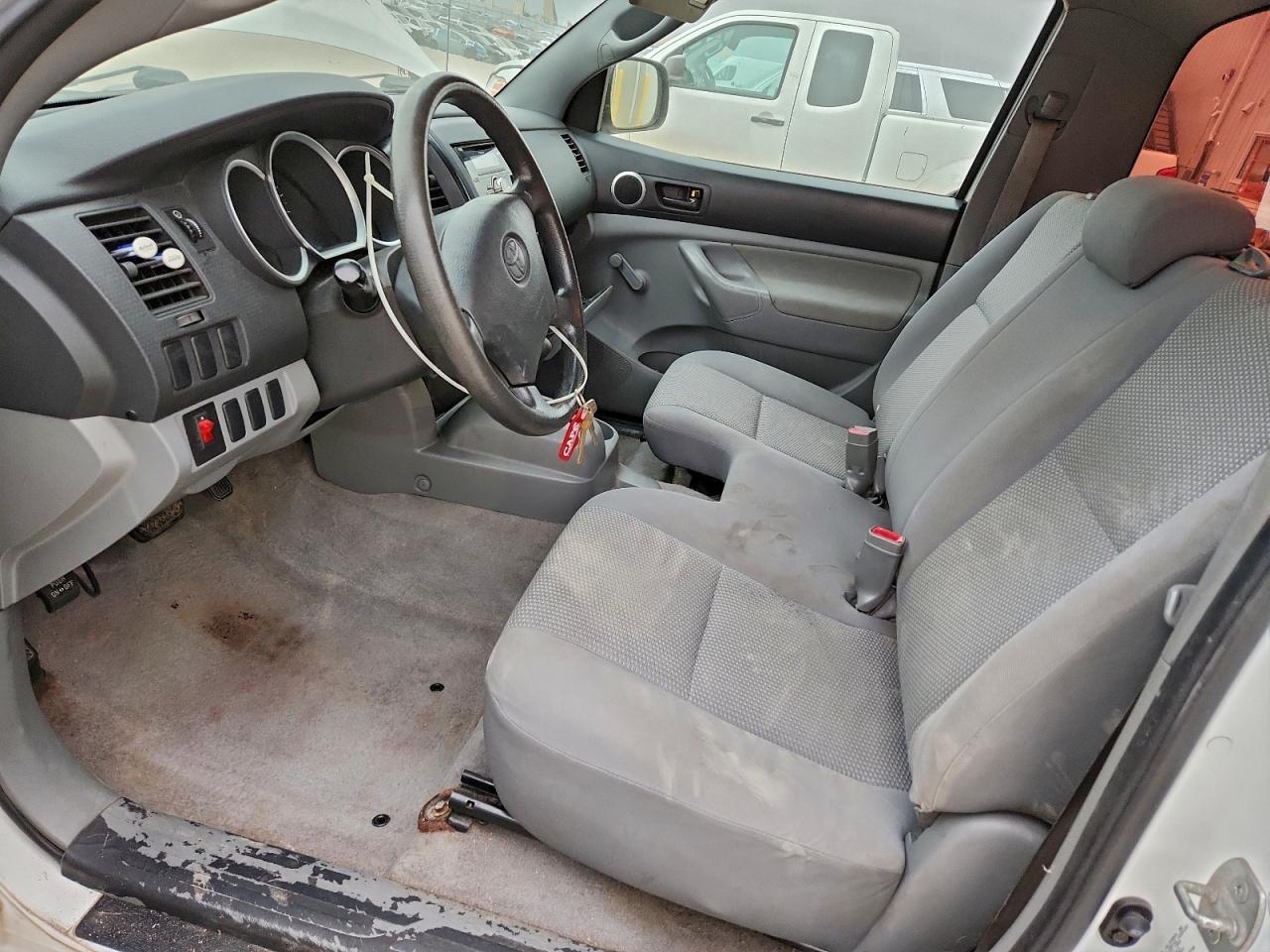 2006 TOYOTA TACOMA photo 7