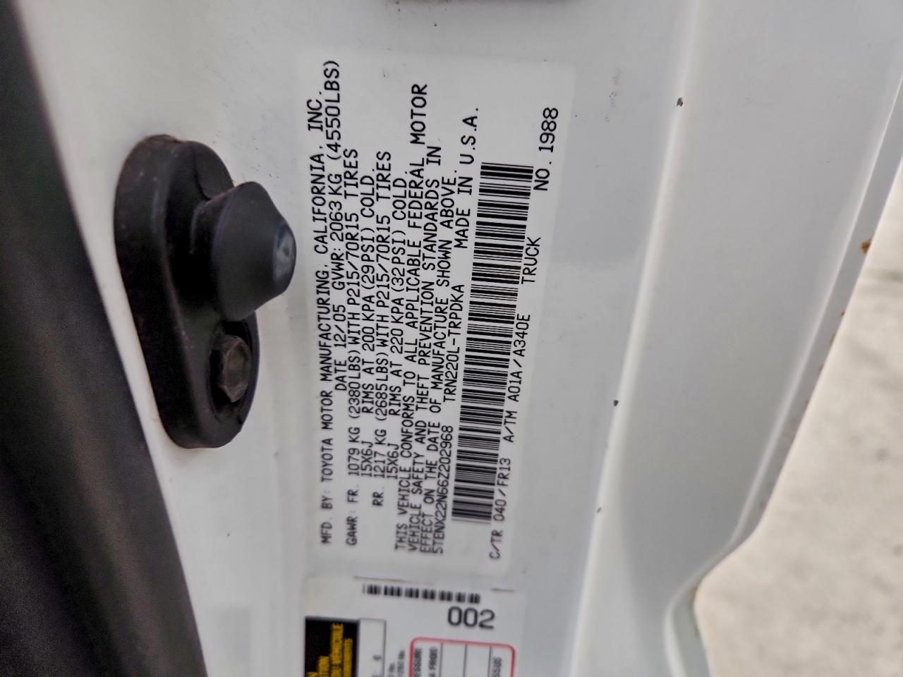2006 TOYOTA TACOMA photo 12