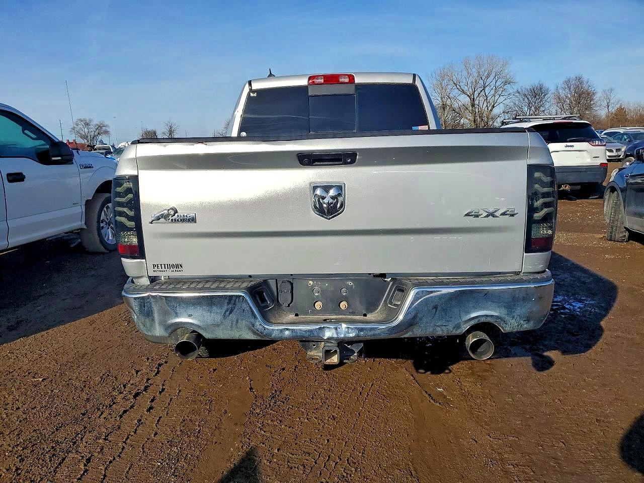 2013 RAM 1500 SLT photo 6