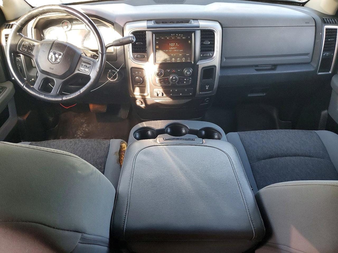 2013 RAM 1500 SLT photo 8